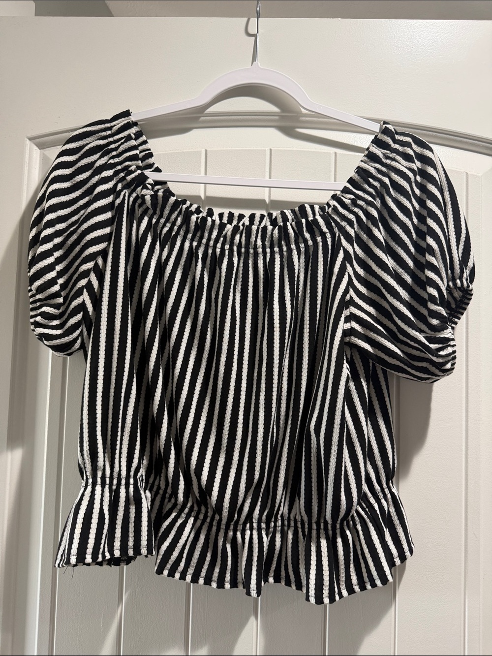 H&M Black & White Striped Off-the-Shoulder Puff Sleeve Top